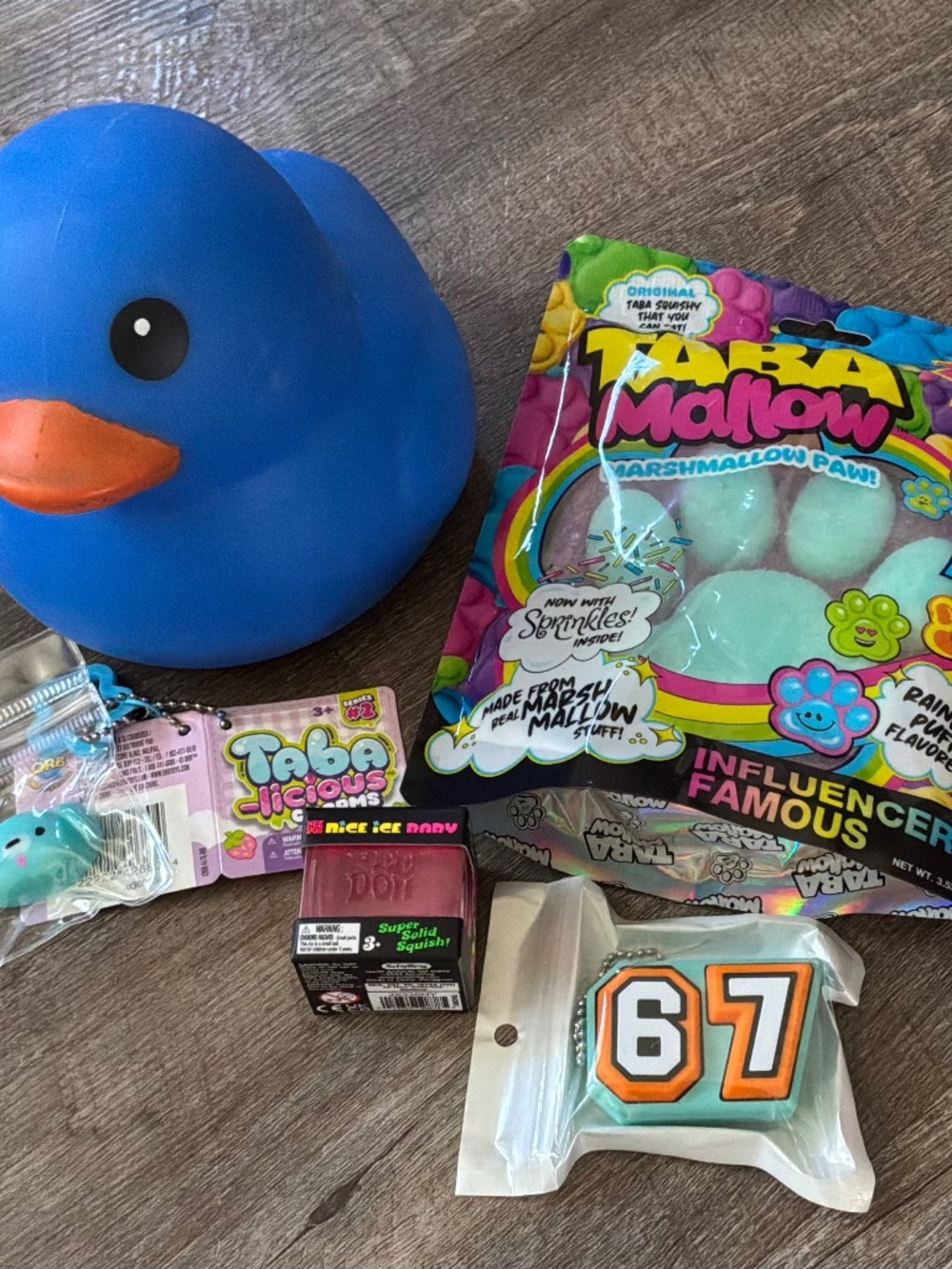 NeeDoh gift set